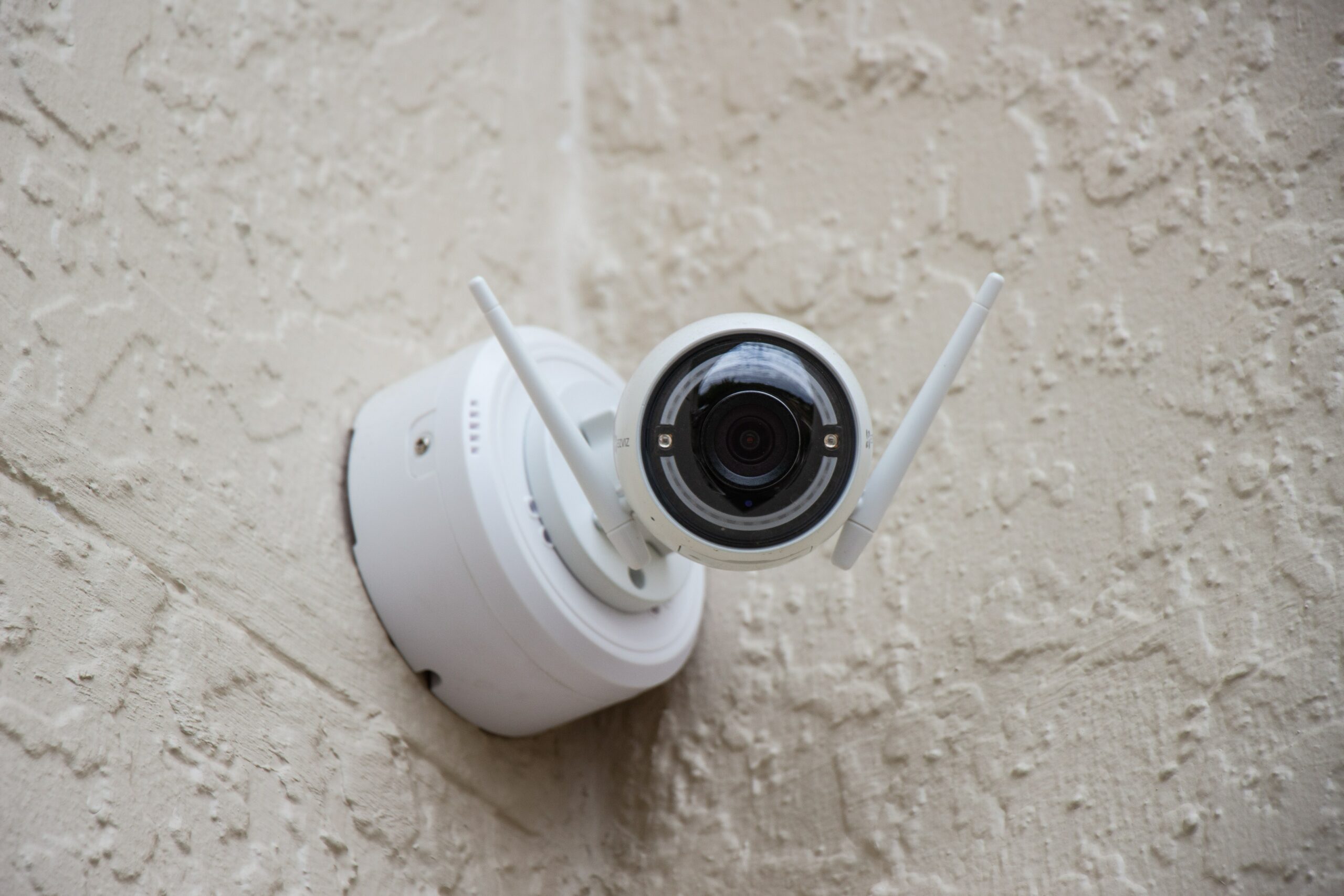 Why Proximity Matters: Local Wireless Security Camera Installation Services?