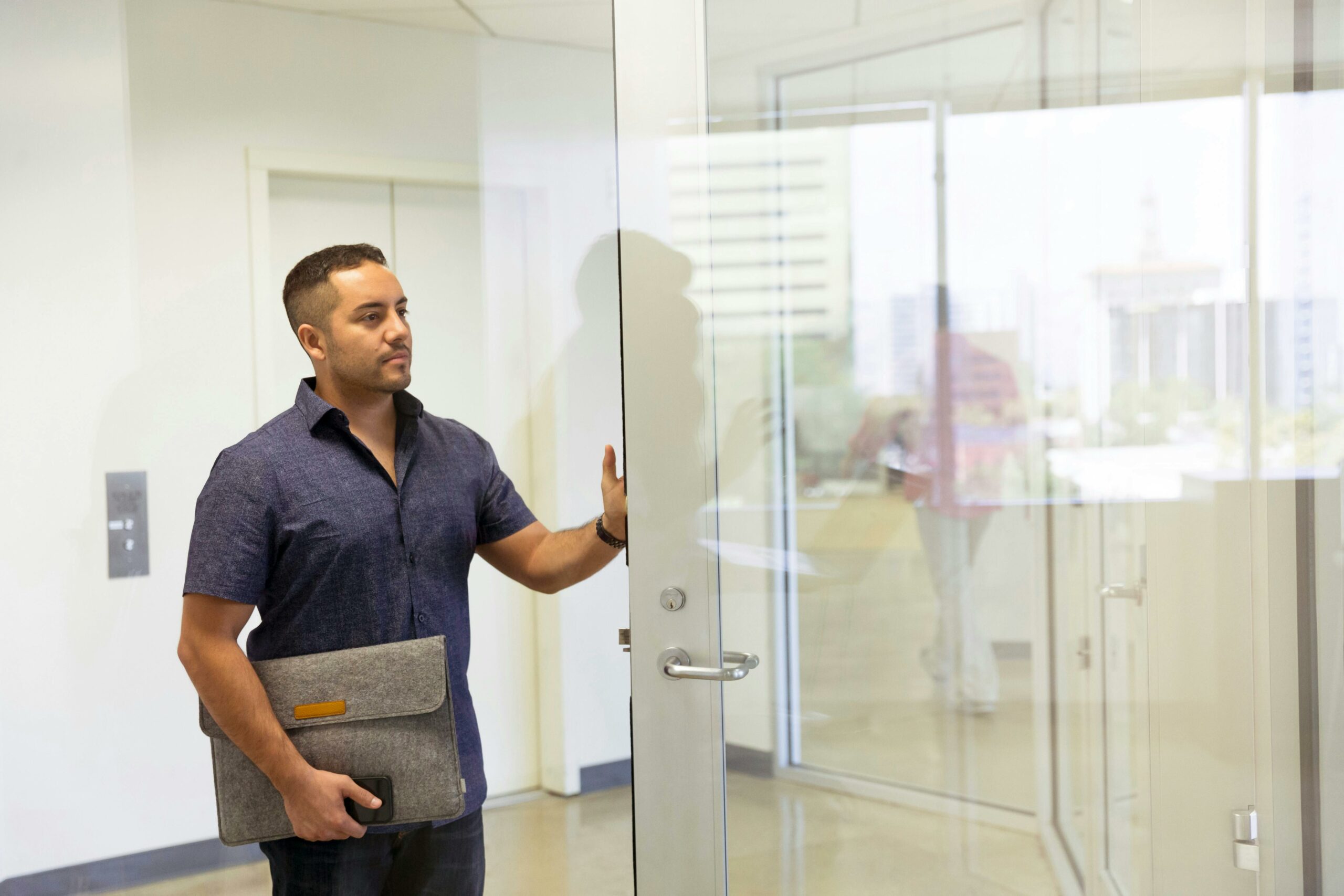 The Role of Access Control in Protecting High-Security Commercial Facilities