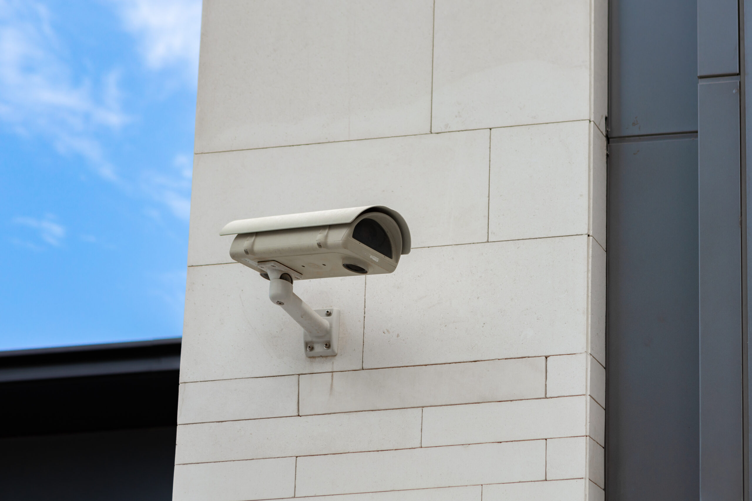 How to Choose the Best Surveillance Cameras for Your Business in Dallas?